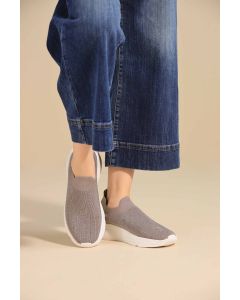 Khaki Canvas-443172930
