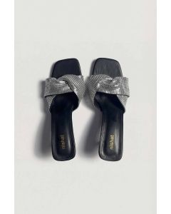 Black Heels-445172903