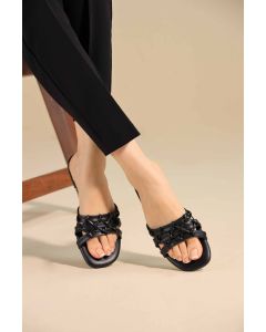 Black Chappal-445222903
